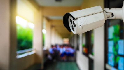 Thane News : विद्यार्थ्यांच्या सुरक्षिततेसाठी शाळांमध्ये सीसीटीव्ही; पहिल्या टप्प्यात ५२४ शाळांमधील काम पूर्ण