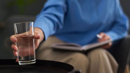 Steve Jobs ची अनोखी Interview पद्धत! ‘Water Glass’; पाणी आणण्याच्या पद्धतीवरून दिली जाते नोकरी