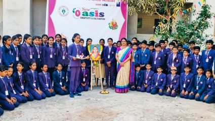 Washim : सावित्रीबाई फुले यांच्यामुळेच शिक्षणाची कवाडं खुली! जिल्ह्यात विविध ठिकाणी अभिवादनपर कार्यक्रमांचे आयोजन