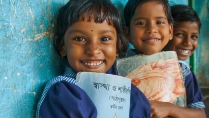 मागासवर्गीय विद्यार्थ्यांच्या शिष्यवृत्तीत वाढ; ५ वी ते १० वीच्या विद्यार्थ्यांना दिलासा