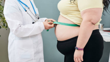 Obesity Issue: जास्त वजन आहे? नियमित आरोग्य तपासणी का गरजेची, शरीर आतून पोखरतंय; गंभीर परिणाम