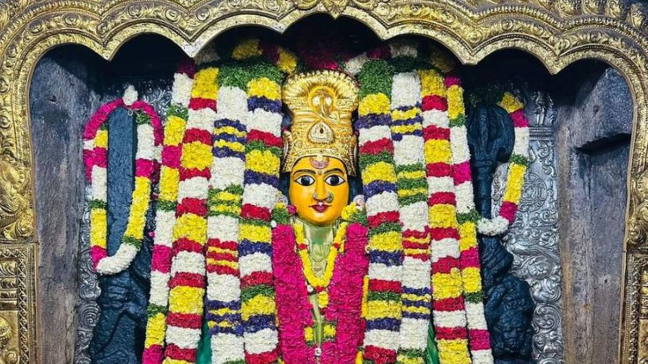 भद्रकालीचे अद्भुत मंदिर जिथे देवीच्या डोळ्यात लावला होता कोहिनूर हिरा, जाणून घ्या इंग्रजांपर्यंत कसा पोहचला…