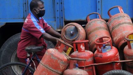 ईदच्या तोंडावर गॅसटंचाईची झळ, व्यावसायिक संकटात; ‘मास कम्युनिटी किचन’ची तयारी