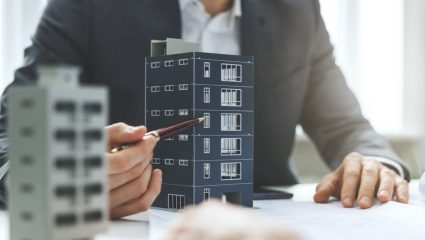 Nanded News : घर विकत घेण्याच्या स्वप्नांना लावलं कुलूप? प्रॉपर्टीचे खरेदीदार कमी, दलाल जास्त