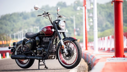 Auto News: Royal Enfield Classic 350 खरेदी करण्यापूर्वी 5 गोष्टी माहीत हव्याच, पैशाचा होईल पुरेपूर वापर