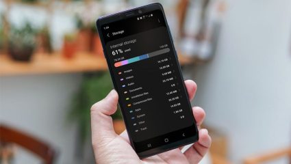 Tech Tips: स्मार्टफोन यूजर्स सावधान! या सवयींमुळे लवकर फुल्ल होतं स्टोरेज… वेळीच सुधरा, अन्यथा होईल मोठं नुकसान