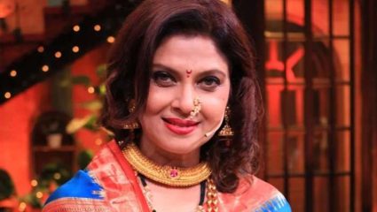 वर्षा उसगांवकर यांना मोठा धक्का; अभिनेत्रीची लाखोंची फसवणूक, बिल्डर-दिग्दर्शकाविरोधात गुन्हा दाखल