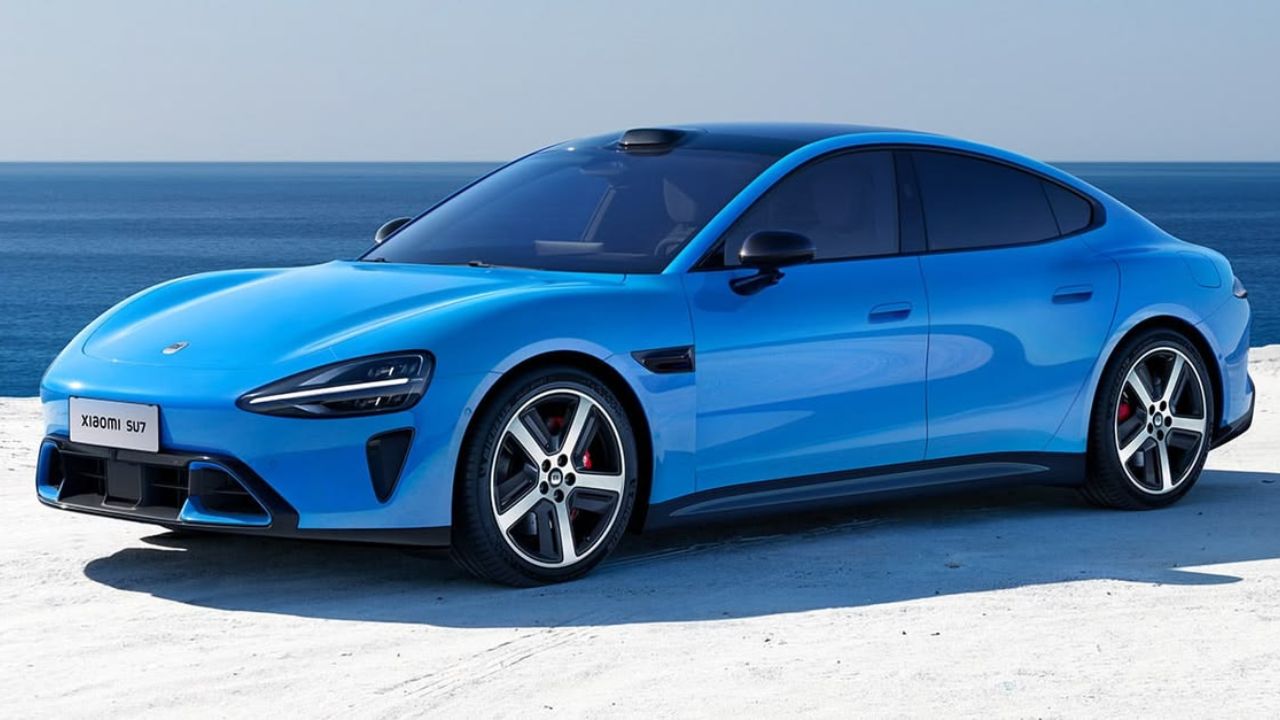 Tesla चा मार्केट गार करायला आली Xiaomi ची ‘ही’ कार! 3 सेकंडमध्ये पकडते 100 किमीची स्पीड, जाणून घ्या रेंज