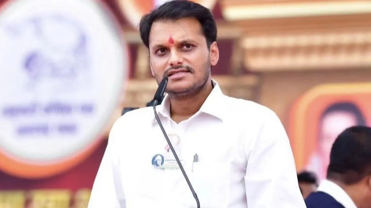 बारामतीत वीजपुरवठ्यावरून युगेंद्र पवार आक्रमक; सायंकाळी फोर्स लोडशेडिंग थांबवण्याची मागणी