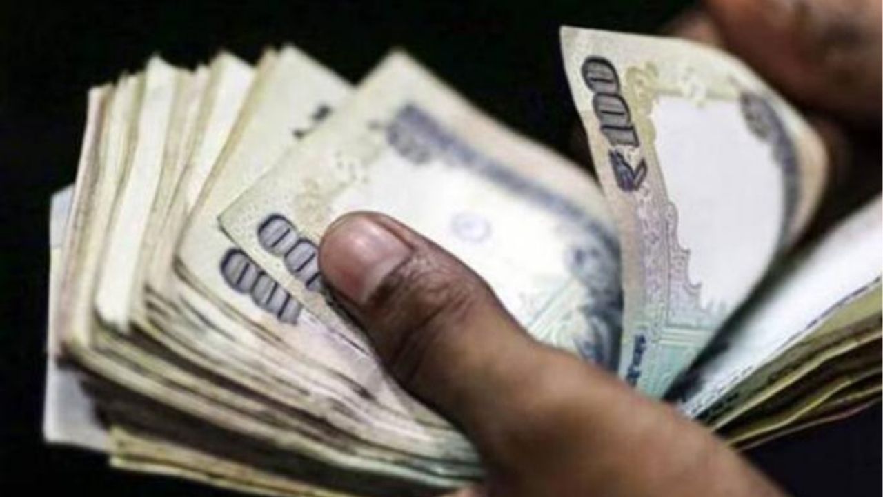 नवी मुंबईत शिक्षण खात्यात लाचखोरी उघड; २२ हजारांची लाच घेताना अधिकारी एसीबीच्या जाळ्यात