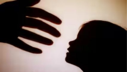 Uttarpradesh Crime: 4 वर्षीय सख्या भाचीवर मामानेच केला अत्याचार नंतर…; पोलिस चकमकीत आरोपी ठार