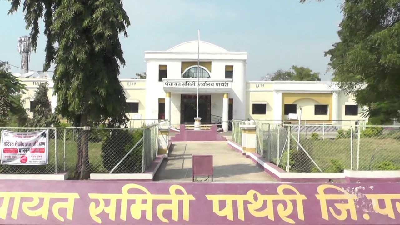 पाथरी नगर परिषदेच्या सभागृहात गदारोळ; गैरवर्तन केल्याप्रकरणी बाबाजानी दुर्राणींवर कारवाईचा बडगा