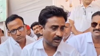 Ahilyanagar News : सराफ व्यावसायिकाचा अमानुष छळ; पोलीस अधीक्षक कार्यालयावर धडक!