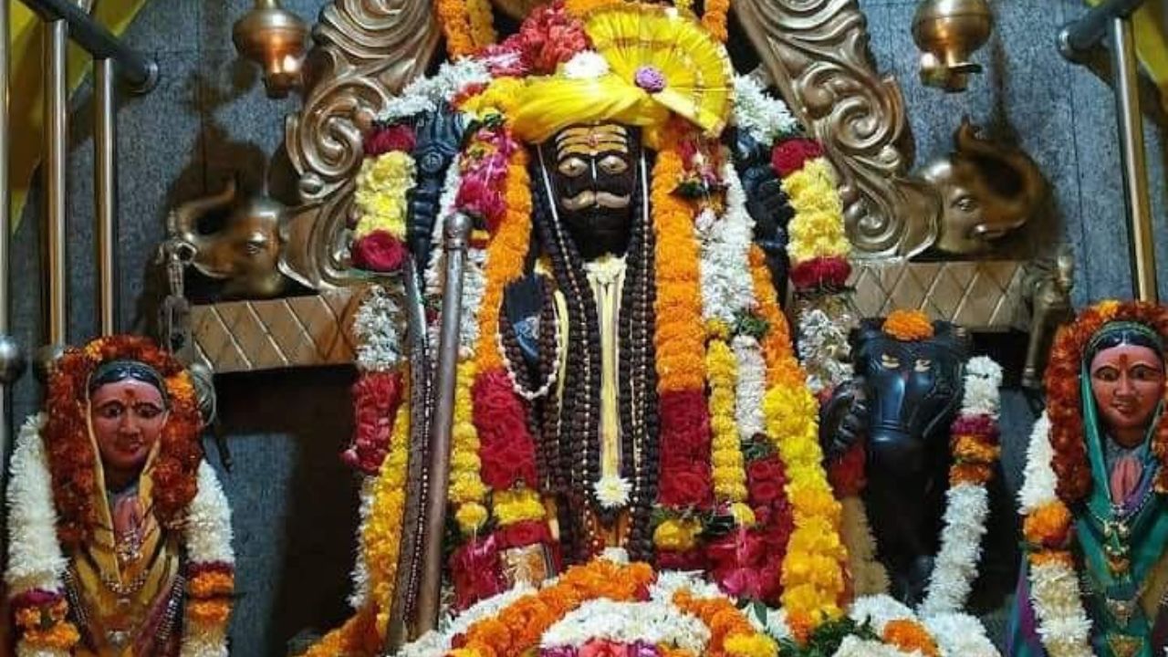 Khandoba Temple: कर्नाटकातील बिदार मंदिरात मल्लारी रुपात केली जाते खंडोबाची पूजा