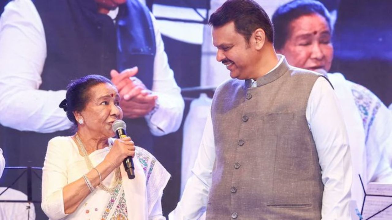 Asha Bhosle : सुरांची सुंदर बाग आज उजाड…! CM देवेंद्र फडणवीसांनी आशाताईंच्या निधनावर व्यक्त केला शोक