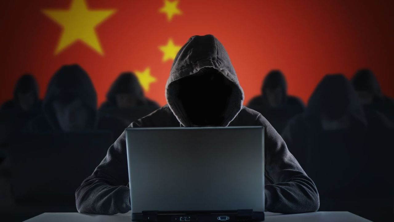 China Spies: चिनी गुप्तहेरांचा हनीट्रॅप! निवृत्त भारतीय अधिकाऱ्यांना डॉलरचे आमिष; भारताविरोधात सोशल मीडियावर ‘हे’ मोठं षडयंत्र