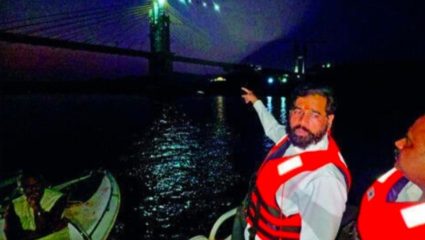 Maharashtra Politics : उपमुख्यमंत्री एकनाथ शिंदे ॲक्शन मोडमध्ये; कोयना जलाशयावरील पुलांची केली पाहणी