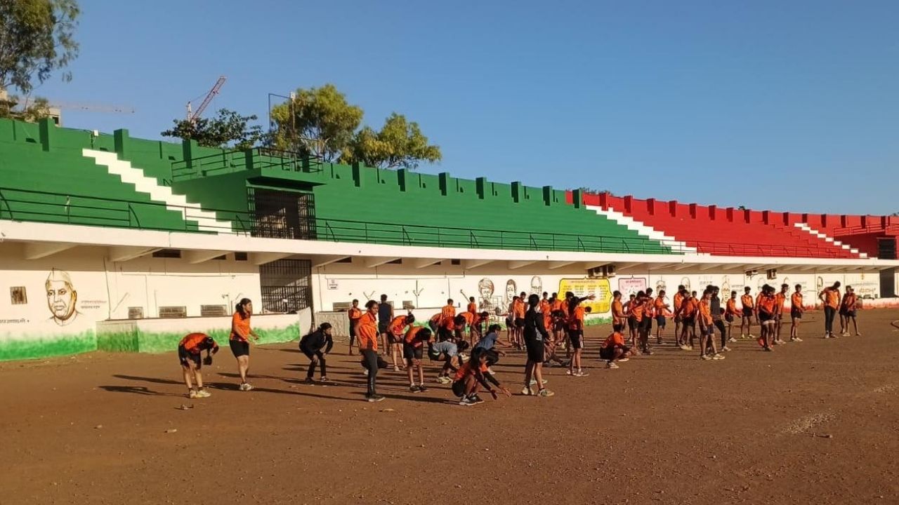 Satara News : खेळाडूंसाठी क्रीडांगण देता का क्रीडांगण…! चार मंत्री असेलल्या जिल्ह्यात क्रीडा क्षेत्राची शोकांतिका