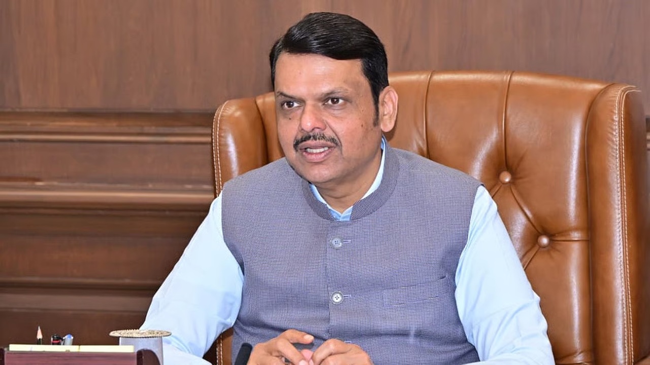 Women’s Reservation Bill: “सरड्यासारखा रंग बदलत विरोधकांनी विधेयकाला नामंजूर केलं”, देवेंद्र फडणवीस यांची विरोधकांवर टिका