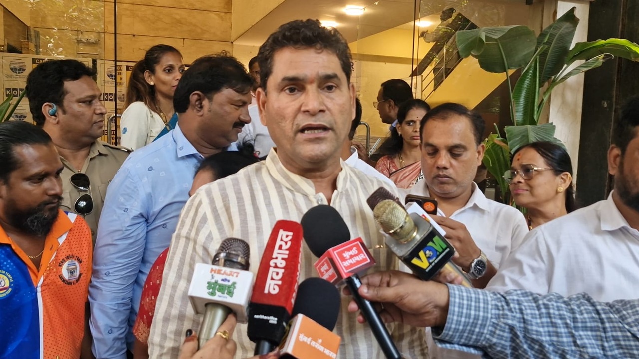 Dharavi Redevelopment : शिवसेना नगरसेवकांची संयुक्त शिबिरांची मागणी; धारावी सर्वेक्षणाला गती देण्याचा प्रयत्न