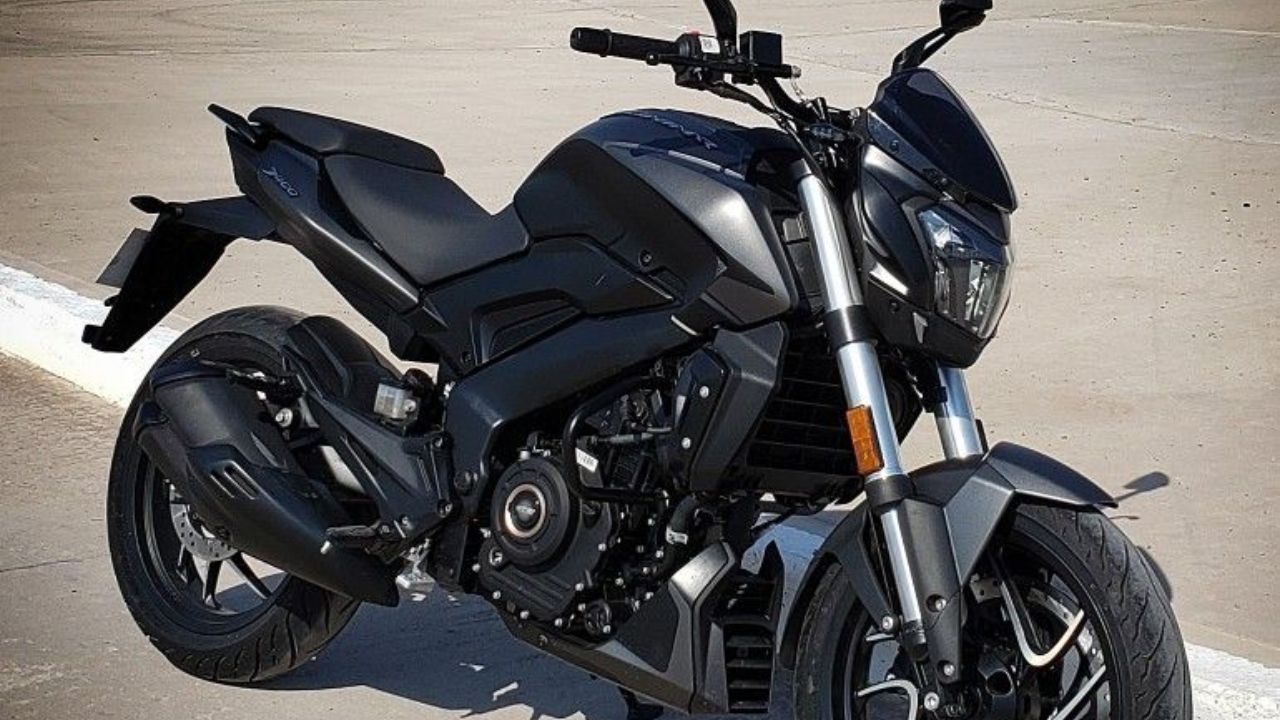 Bajaj च्या ‘या’ बाईकमध्ये मोठा बदल! ‘या’ गोष्टीमुळे बाईक खरेदी करणे होणार स्वस्त