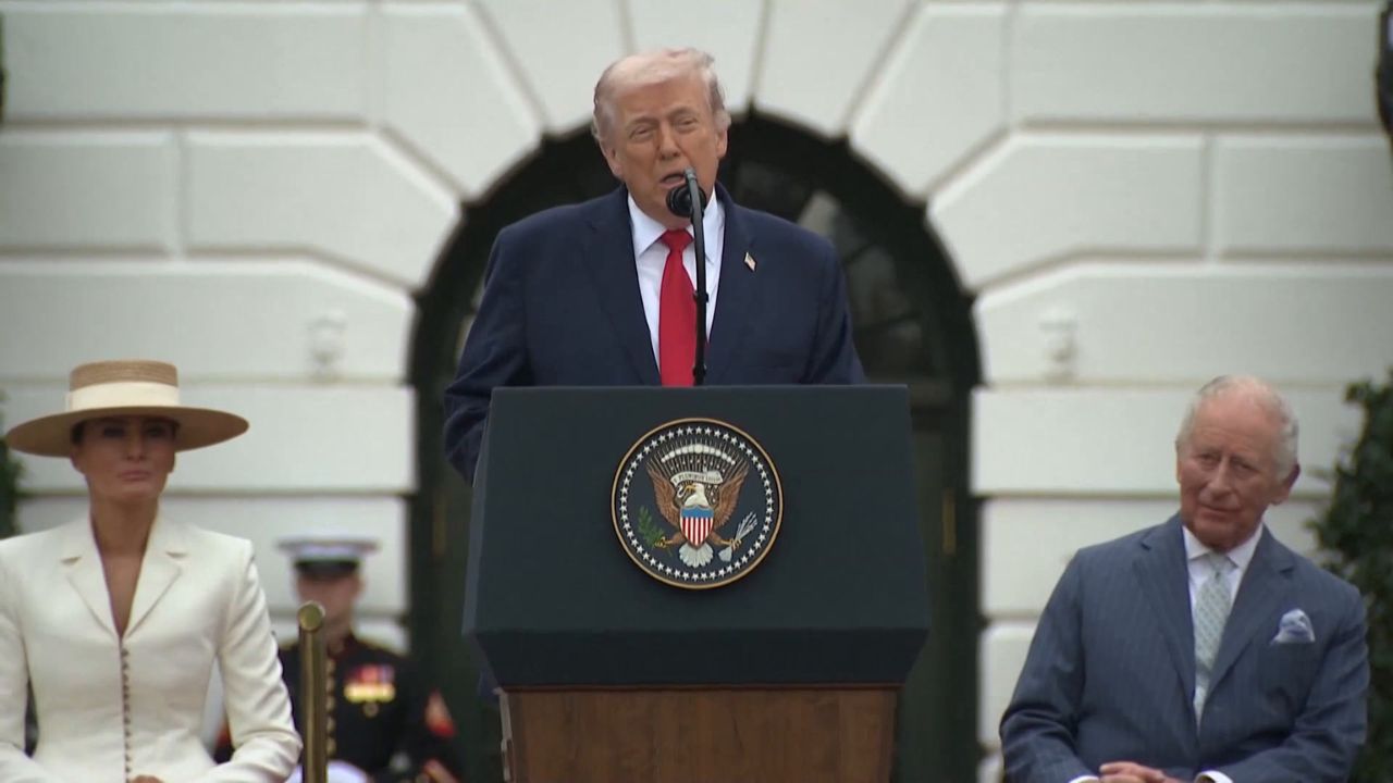 Royal Visit: ‘माझ्या आईच किंग चार्ल्सवर प्रेम…’, व्हाईट हाऊसच्या साऊथ लॉनवर आठवणींची मधुर गुंफण; ट्रम्प यांची मिश्किल टोलेबाजी