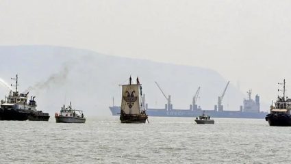 Operation Sankalp: होर्मुझमध्ये Indian Navy ‘हाय अलर्टवर’! 7 युद्धनौका समुद्रात उतरवल्या; नौदलाने जारी केली ‘अशी’ नवीन नियमावली