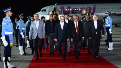 Iran US Talks: इराणचा ट्रम्पना ‘ठेंगा’! इस्लामाबादमध्ये अमेरिकेशी चर्चेला स्पष्ट नकार; अजूनही आखाती देशांवर युद्धाची टांगती तलवार