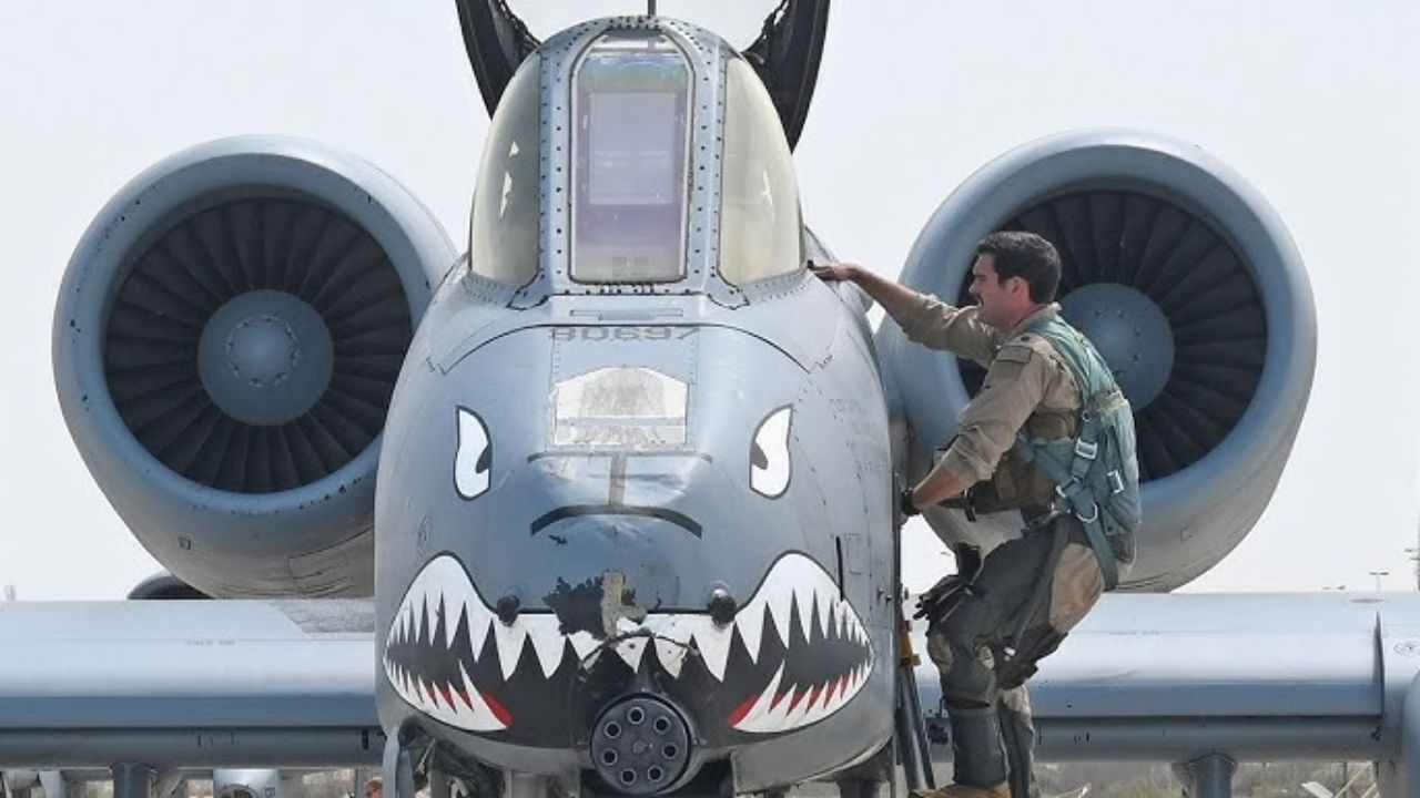 A-10 Warthog : एका क्षेपणास्त्रात खेळ खल्लास! अमेरिकेच्या गर्विष्ठ ‘वॉरहॉग’ला इराने क्षणात संपवले; VIDEO मीडियामध्ये लीक