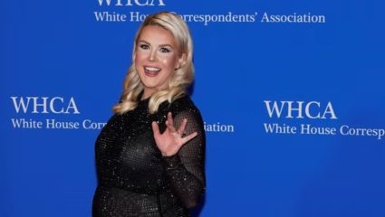 VIRAL VIDEO : ‘आज रात्री गोळीबार होणार आहे’ घटना घडण्यापूर्वीच ट्रम्प यांच्या प्रेस सेक्रेटरीने कसे केले होते याचे ‘भाकीत’?