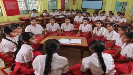 Education News : RTE प्रवेशासाठी 2.89 लाख अर्ज दाखल; शाळा अन् जागा वाढल्या मात्र अर्जांत घट