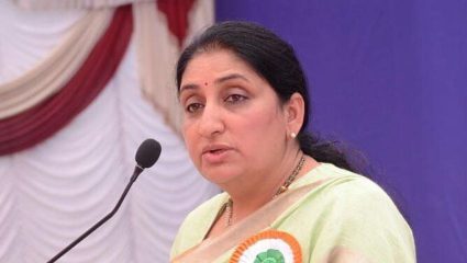 Sunetra Pawar PC:  दादांचा एकही शब्द खाली पडू देणार नाही! सुनेत्रा पवारांनी दिलं बारामतीकरांना वचन