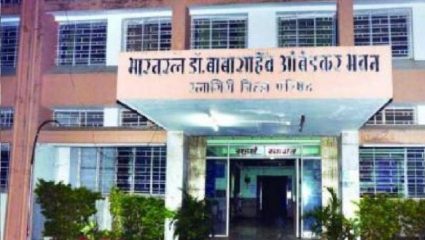 Ratnagiri Zilla Parishad: ‘मिनी मंत्रालया’चा ताबा कुणाकडे? ७ एप्रिलला हाय-व्होल्टेज ड्रामा; रत्नागिरीत राजकारण तापले