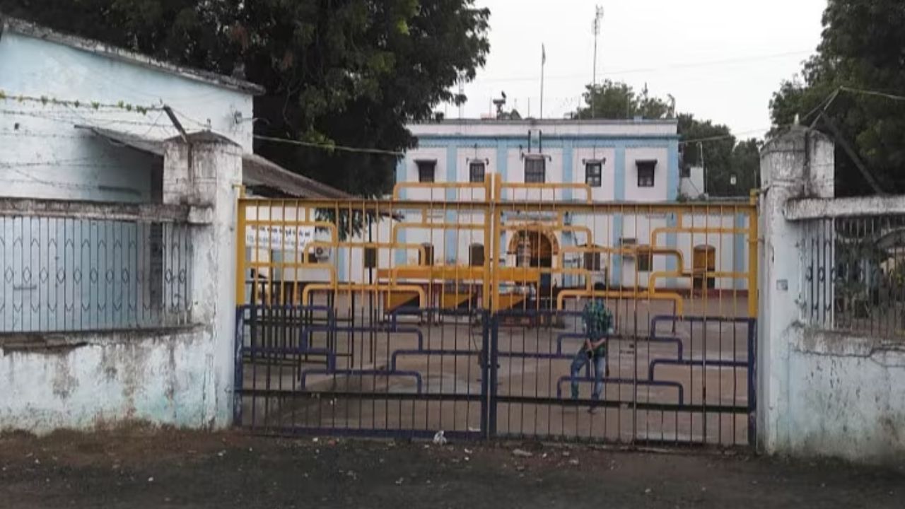 Jalgaon News : जिल्हा कारागृहांना ‘गँगवार’चा धोका? लहान जेलमध्ये कुख्यात गुंडांचा भरणा