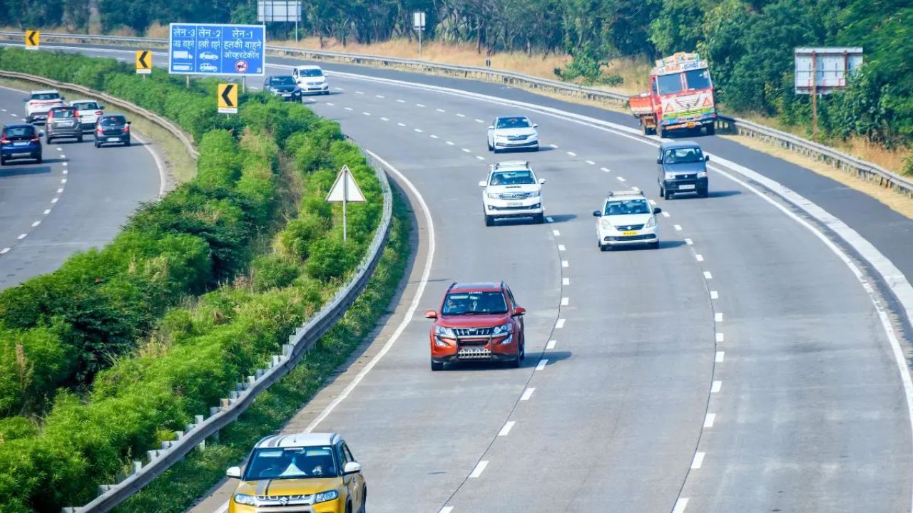 Explainer:  महाराष्ट्राच्या कोणत्या जिल्ह्यांमधून जाणार Shaktipeeth Expressway? संपूर्ण मार्गाबद्दल जाणून घ्या.