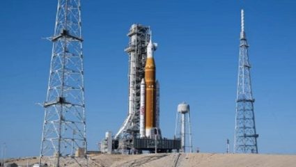 नासाची आर्टेमिस-II मोहीम सुरु; तब्बल 54 वर्षांनंतर अंतराळवीर 10 दिवस चंद्राभोवती घालणार प्रदक्षिणा