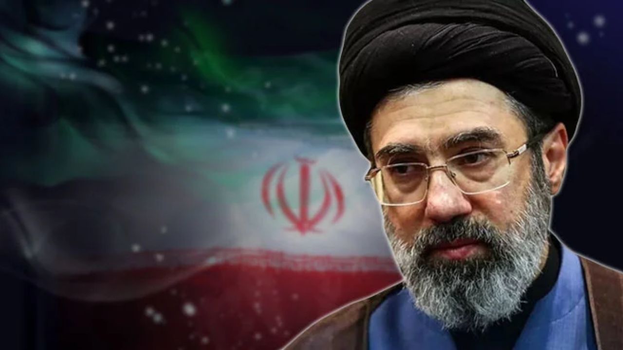 Iran Regime : मोजतबा खामेनेईंचा पत्ता गुलदस्त्यातच! सर्वोच्च नेत्याला पडद्याआड ठेवून सत्तांतर रोखण्याची इराणची खेळी?