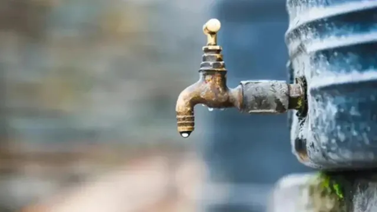 Mumbai News : मुंबईकरांनो, पाणी जपून वापरा ! १५ मेपासून १० टक्के कपात; पाणीटंचाईचे संकट ओढवणार