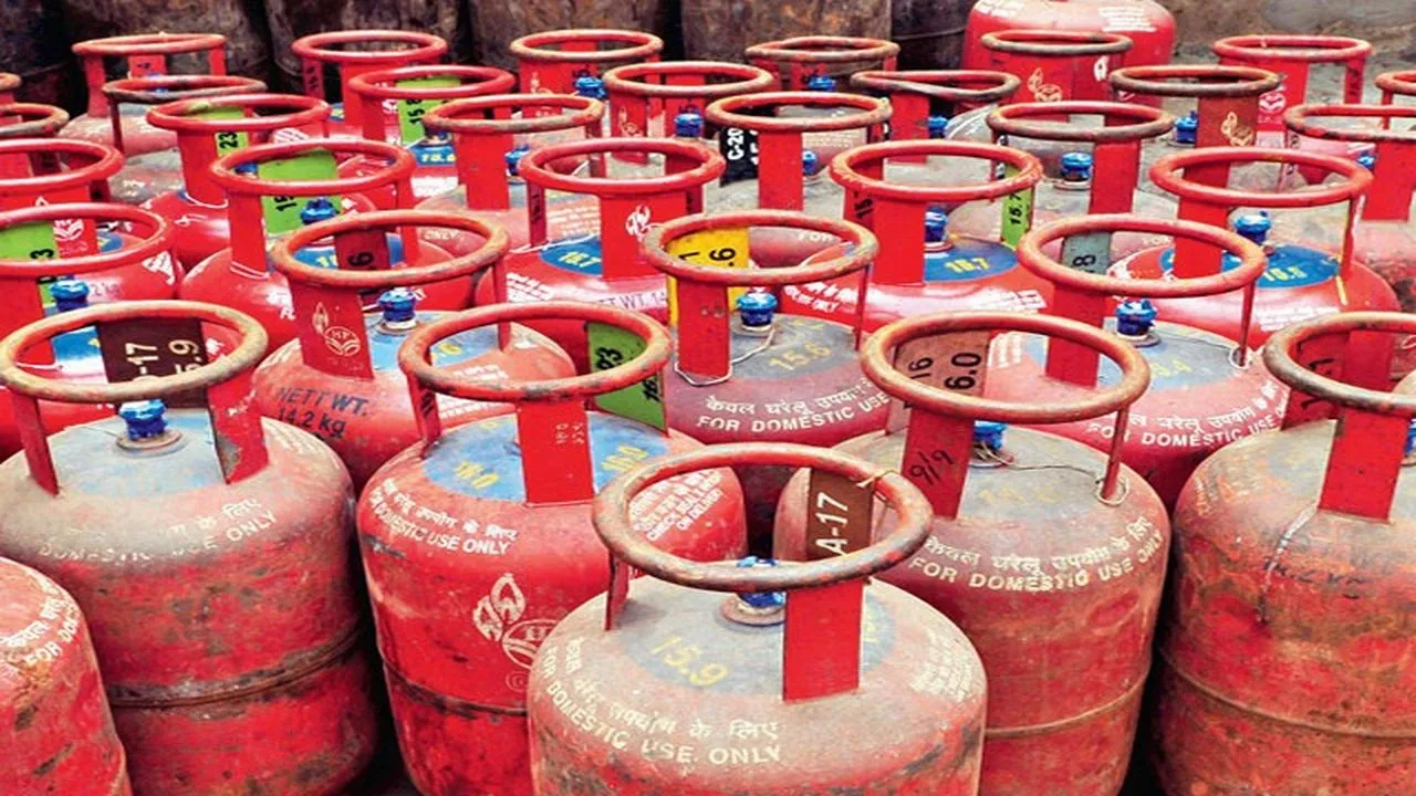 “उद्योगांना LPG चा सुरळीत पुरवठा व्हावा यासाठी…”; काय म्हणाले मंत्री जयकुमार रावल?
