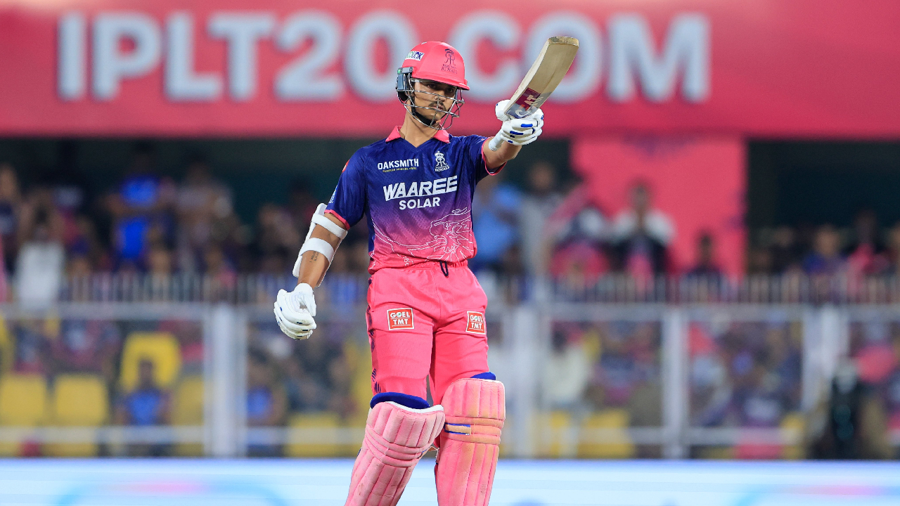 MI Vs RR Live: MI Vs RR Live: ‘यशस्वी-वैभव’ची बॅट तळपली अन् मुंबईचा ‘करेक्ट’ कार्यक्रम; पलटणचा दारुण पराभव