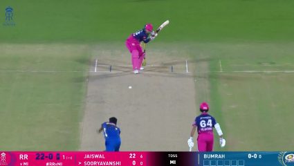 अबब! Bumrah ची लाज काढली; 15 वर्षीय वैभवने दाखवले तारे, पहिल्याच बॉलवर..; Video Viral