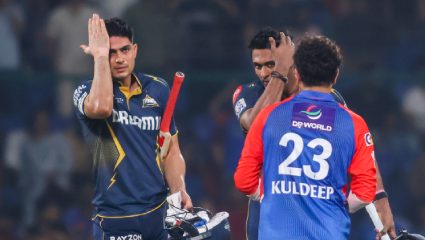 GT Vs DC Live: अक्षर पटेलच्या ‘या’ निर्णयामुळे गुजरातच्या अडचणी वाढणार? पहा टॉस अपडेट