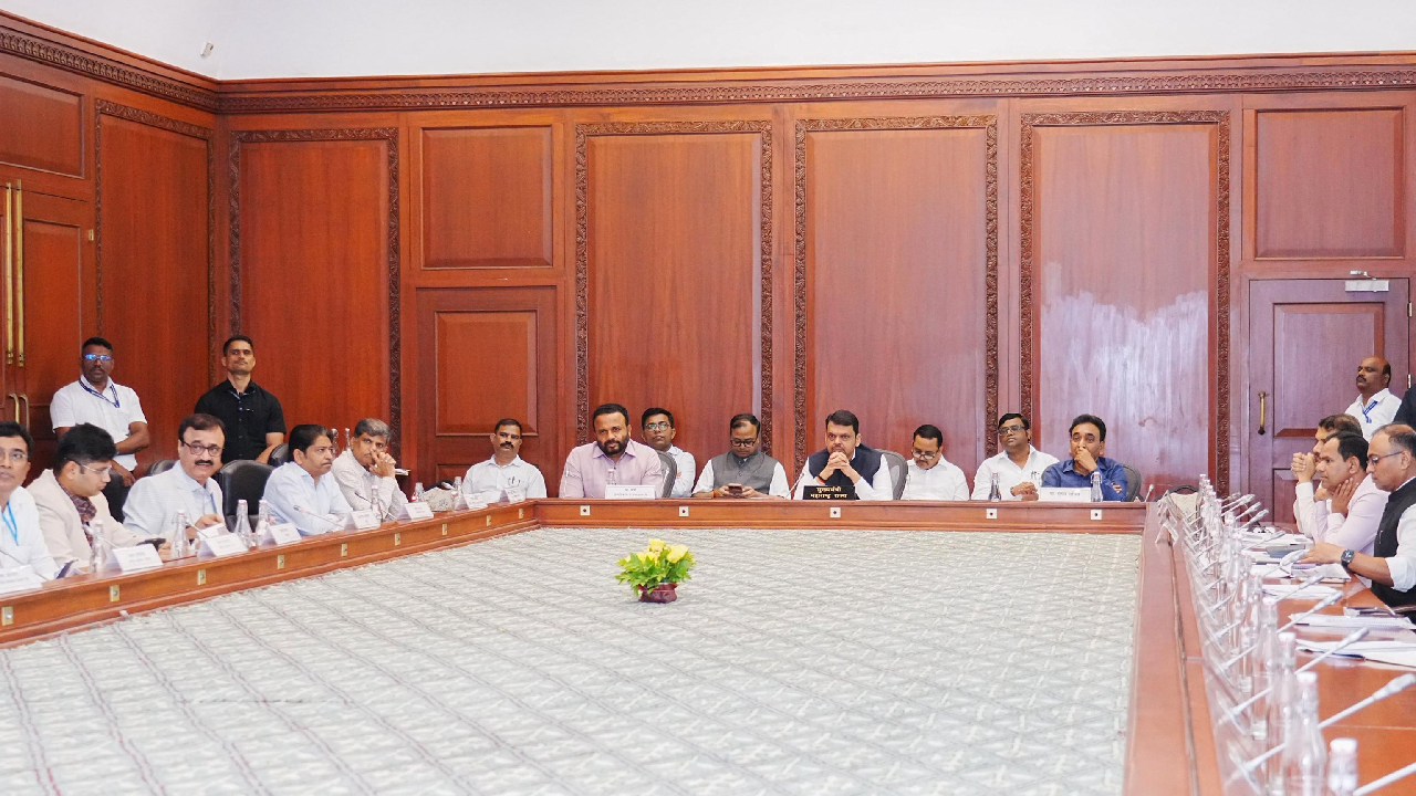 “… यासाठी पंढरपूर विकास आराखड्याच्या कामास गती द्यावी”; CM Devendra Fadnavis यांचे निर्देश