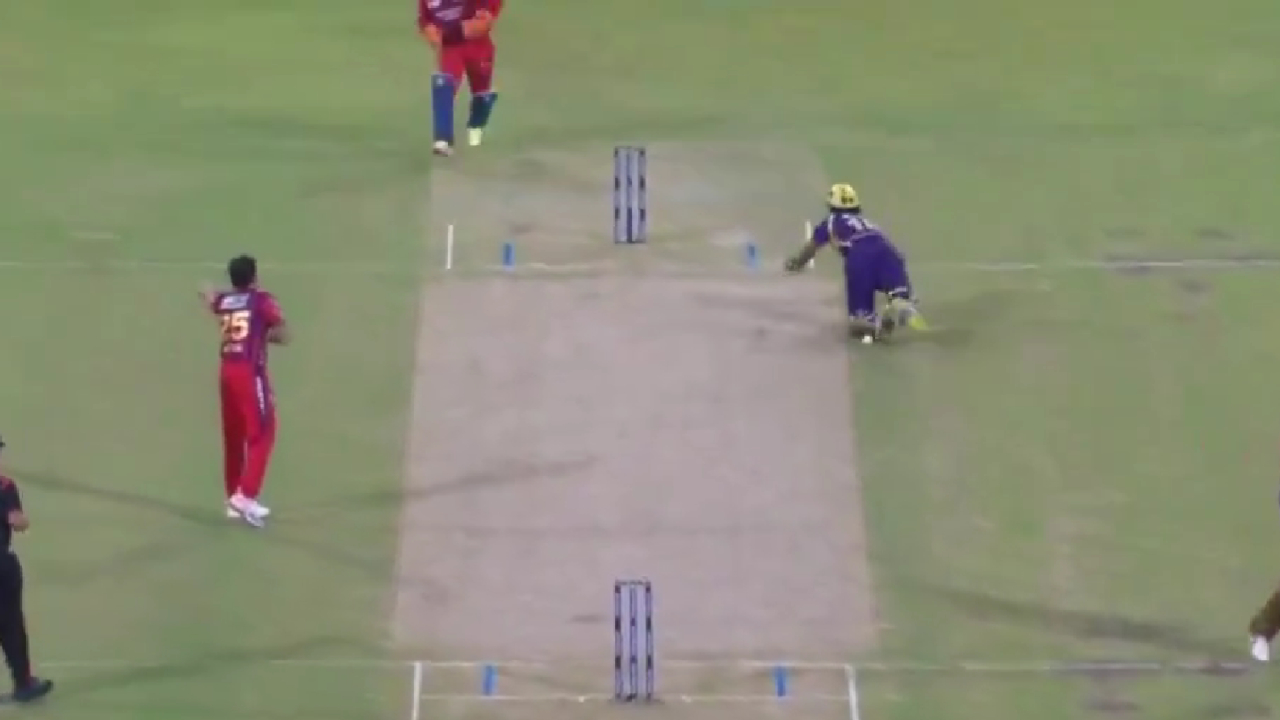 ‘OBS’ चा विळखा! आयपीएलमध्ये Angkrish Raghuvanshi ची विकेट ठरली चर्चेचा विषय; पहा Video