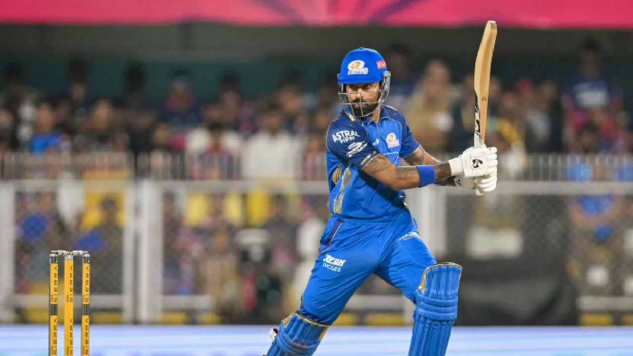 IPL 2026: वानखेडेवर रंगणार अस्तित्वाची लढाई! MI पलटण करणार ‘हे’ बदल? काय आहे प्लेइंग 11