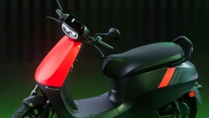 Ola Electric ने डाव साधला! 320KM रेंज देणारा नवीन ई स्कूटर लाँच, TVS च्या टेन्शनमध्ये वाढ