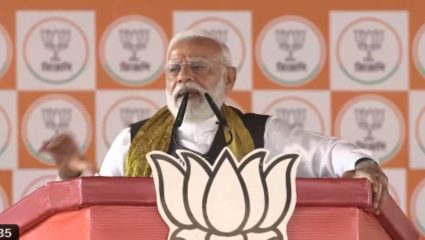 PM Modi in West Bengal : पश्चिम बंगालमध्ये PM मोदींचा एल्गार; प्रत्येक लैंगिक अत्याचार प्रकरणाचा लागणार छडा