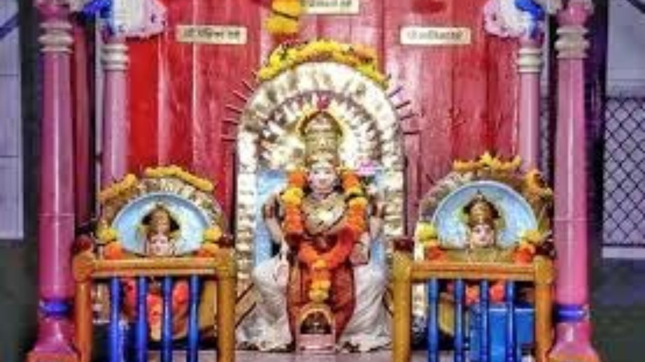 Prabhadevi Temple: नवसाला पावणारी प्रभादेवी! गिरणगावातील या मंदिराचा 310 वर्षांचा इतिहास जाणून घ्या
