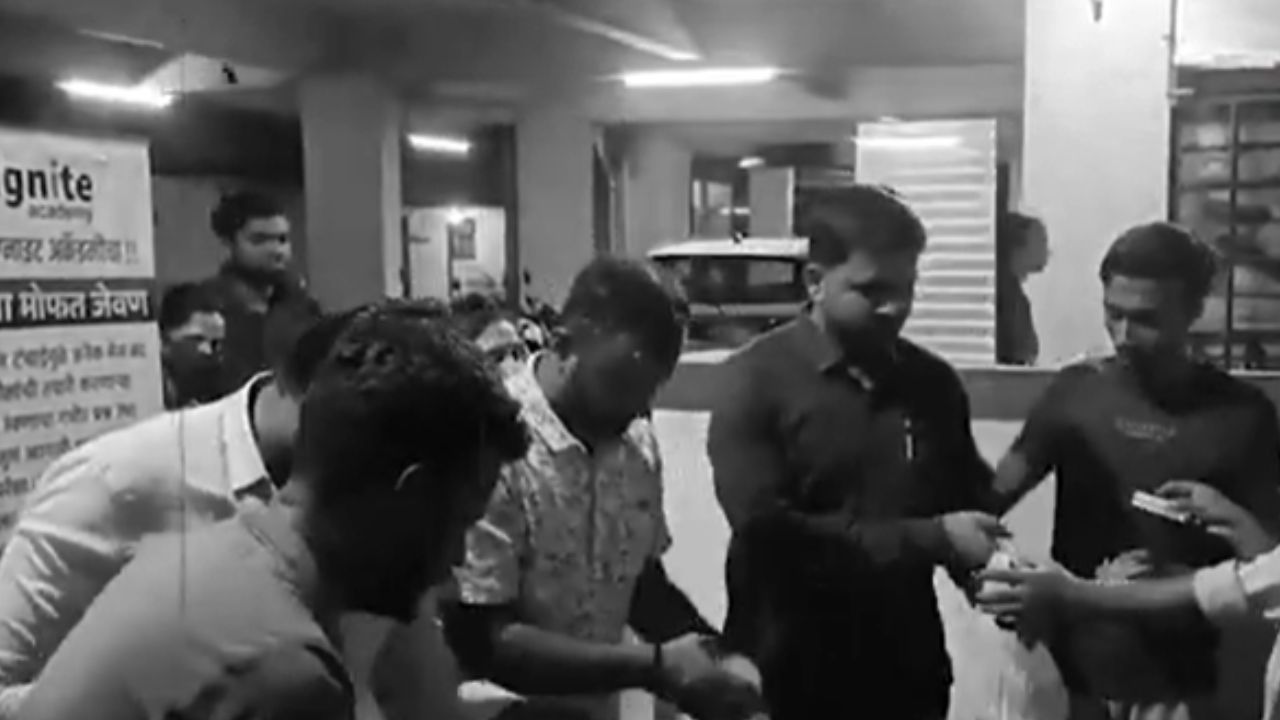 Gas Shortage in Pune : 15 दिवसांपासून पुणे शहरात मोफत जेवणाचा उपक्रम