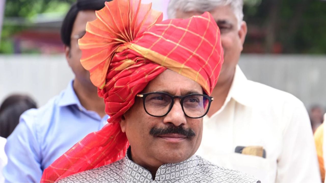 Nanded Gangwar : नांदेडचे पालकमंत्री आहेत कुठे गायब?  वाढत्या गुन्हेगारीमुळ लोकांमध्ये धास्ती अन् असुरक्षितता